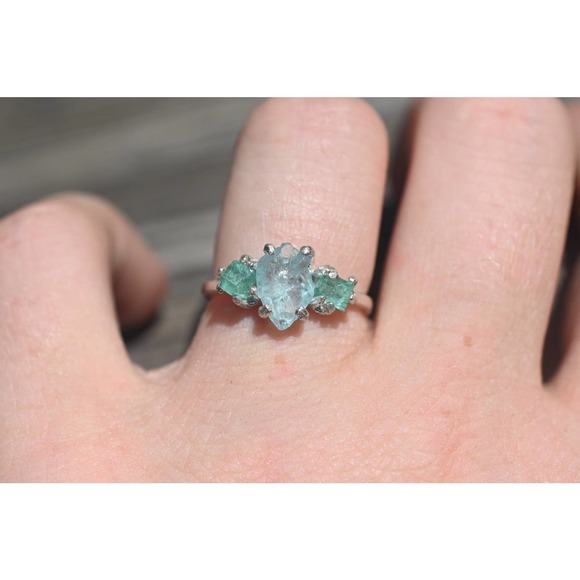 Aquamarine and Emerald engagement ring set size 3 4 5 6 7 8 9 10 11 12 13 - Picture 1 of 6